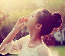 微信头像丸子头女生侧脸_微信头像图片大全