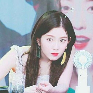 韩版短发控女生微信头像,女生头像图片-回车桌面