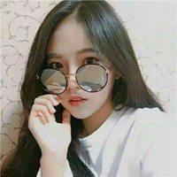 戴墨镜的长发女生头像侧脸_微信头像图片大全