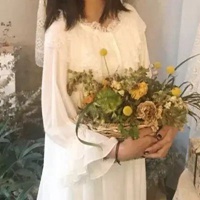 头像下半身女生清新拿花-半身手捧花女生头像高清 (16)