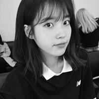 长头发黑眼睛的一组黑白女头专题 (14)