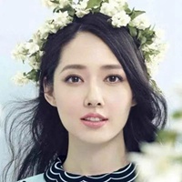 qq头像女生带花环图片-头戴花环的唯美女生头像 (10)