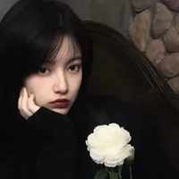 女生拿花头像唯美图片-手拿花的女生头像唯美 (18)