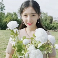女生拿花头像唯美图片-手拿花的女生头像唯美 (19)