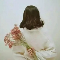 女生拿花头像唯美图片-手拿花的女生头像唯美 (20)