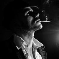 沧桑忧郁风格真实男生活照 (11)