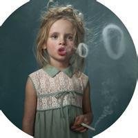 情侣头像外国小孩抽烟 (15)