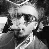 欧美人物抽烟黑白手机头像//欧美风格 (1)