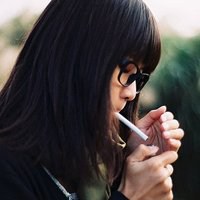 女生头像手控抽烟的 (10)