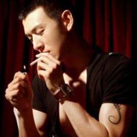 男人点烟图片做头像 (21)