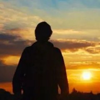 帅气的男生头像背影 真人好看帅气的男生背影头像 (23)